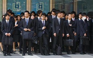 Japanese-Office-Ladies-and-Salary-Men